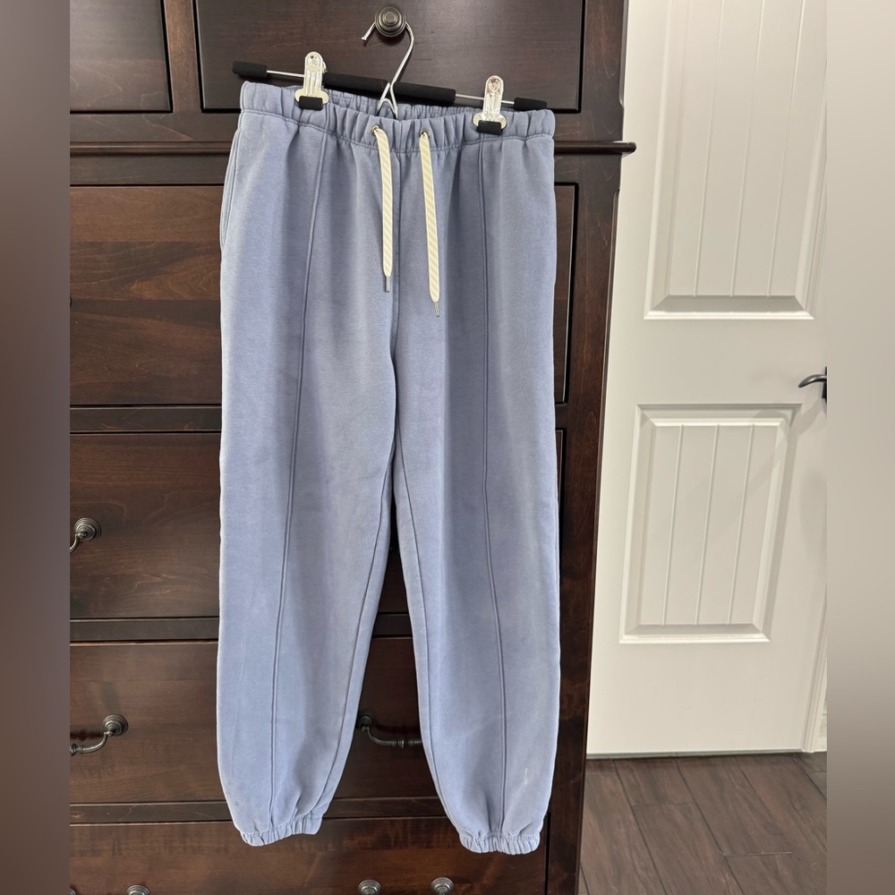 Vuori Restore Joggers - Size Small - Like New - Picture 3 of 7